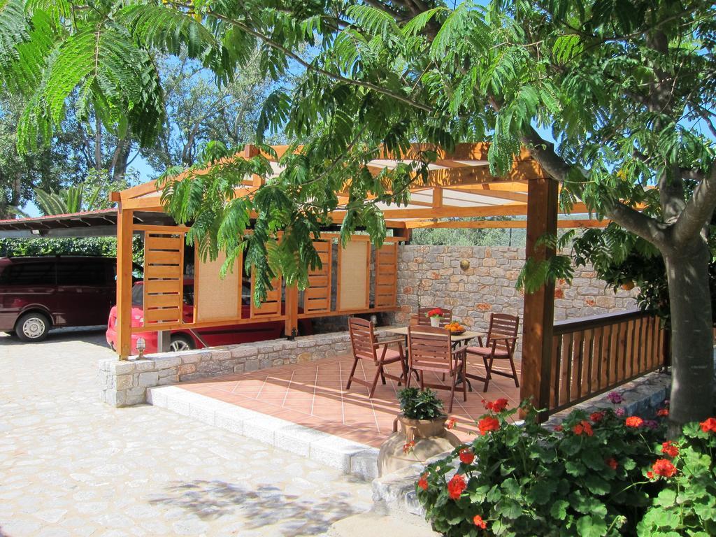 Estia Holiday Githio Exterior foto